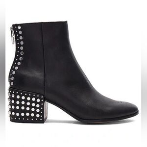 Dolce Vita Mazey studded boots!!